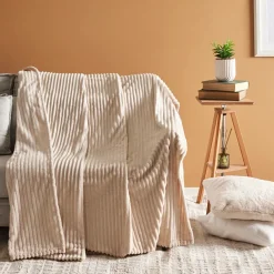 Karaca Ruby Stripe, Wellsoft TV-Decke, Ecru Ecru01 Outlet