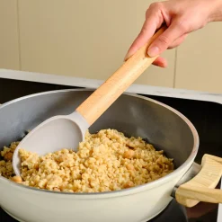 Karaca X Refika Gadgets Silikon-Servierlöffel Mit Holzgriff Grau02
